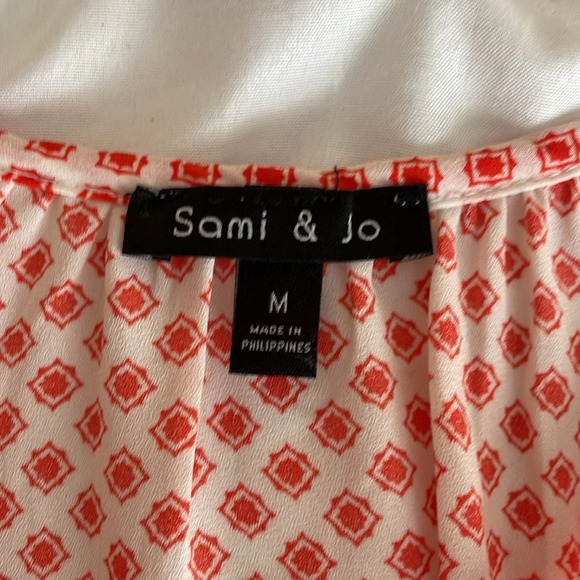 Sami & Jo short sleeve tunic. Sz M White and orange. Ruffle sleeve/Elastic waist - Picture 3 of 7
